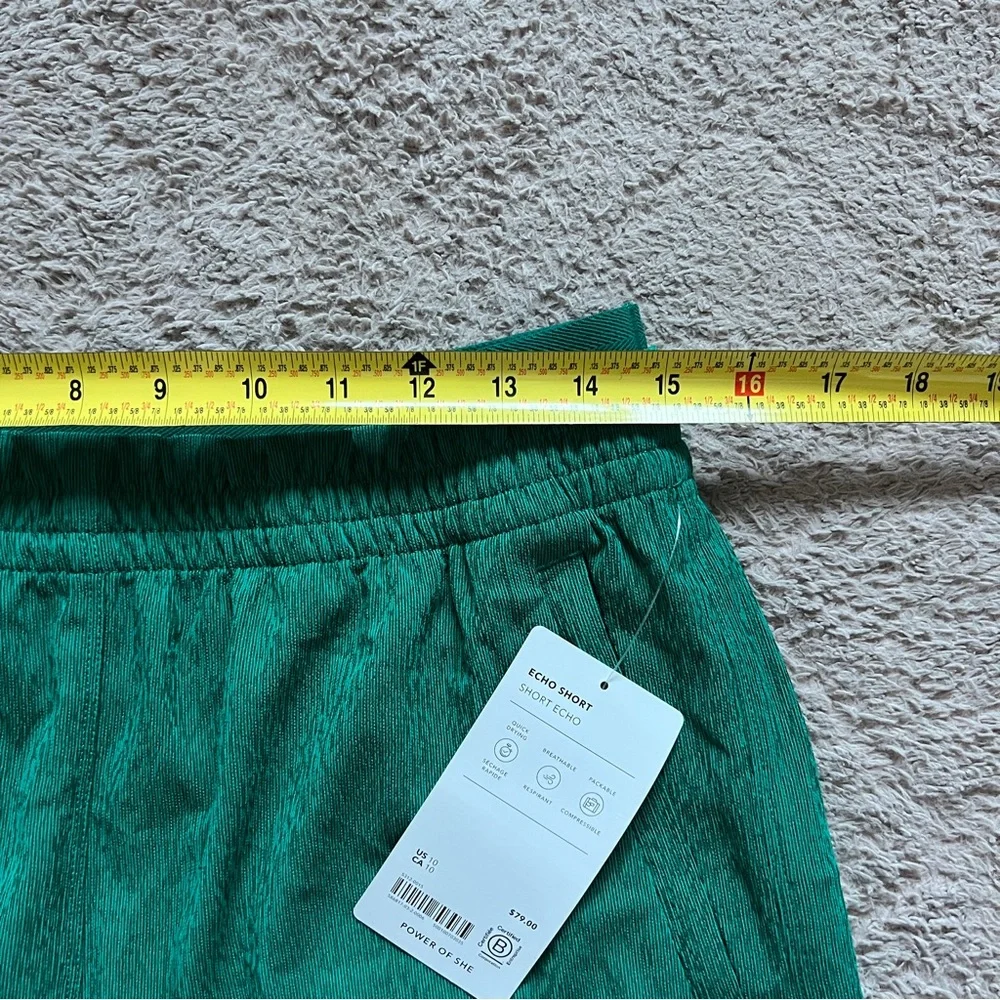 NWT Athleta Echo Short Athletic Stretchy Workout Running‎ Gym Sporty Size 10